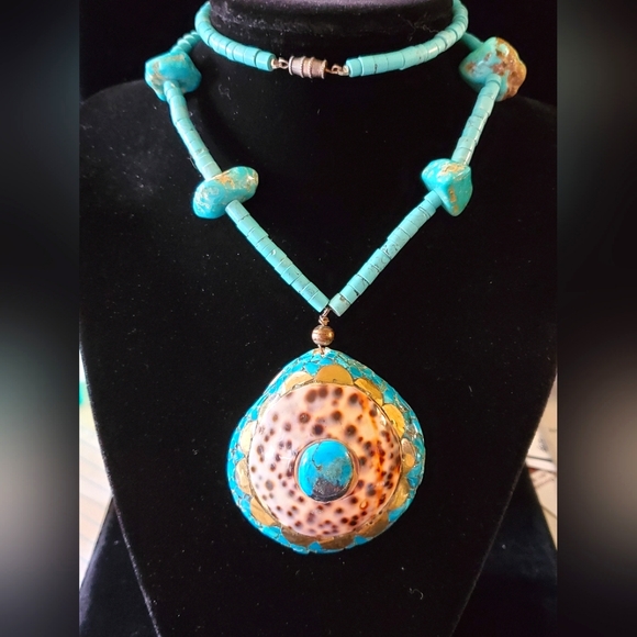 Pink Clam Shell and Turquose Heishi Necklace Santo Domingo Pueblo main image 0